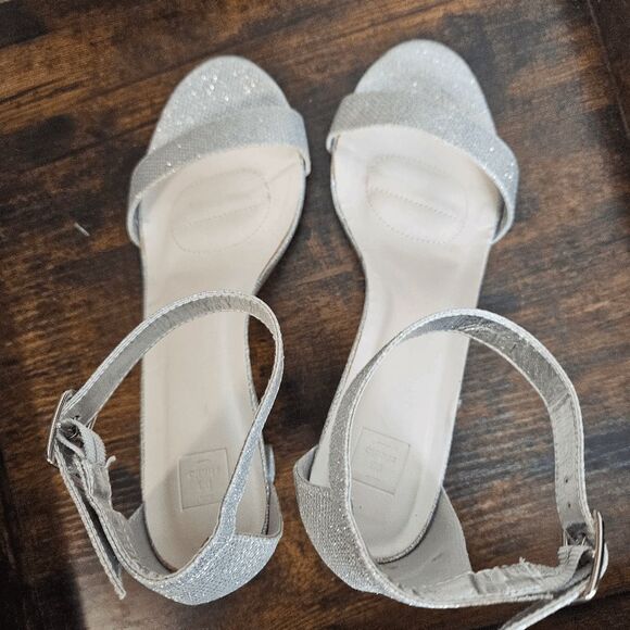 DB Studio Block Heels Ankle Strap Sparkle Glitter Formal Dressy Aryaw Women's Si - Picture 3 of 5